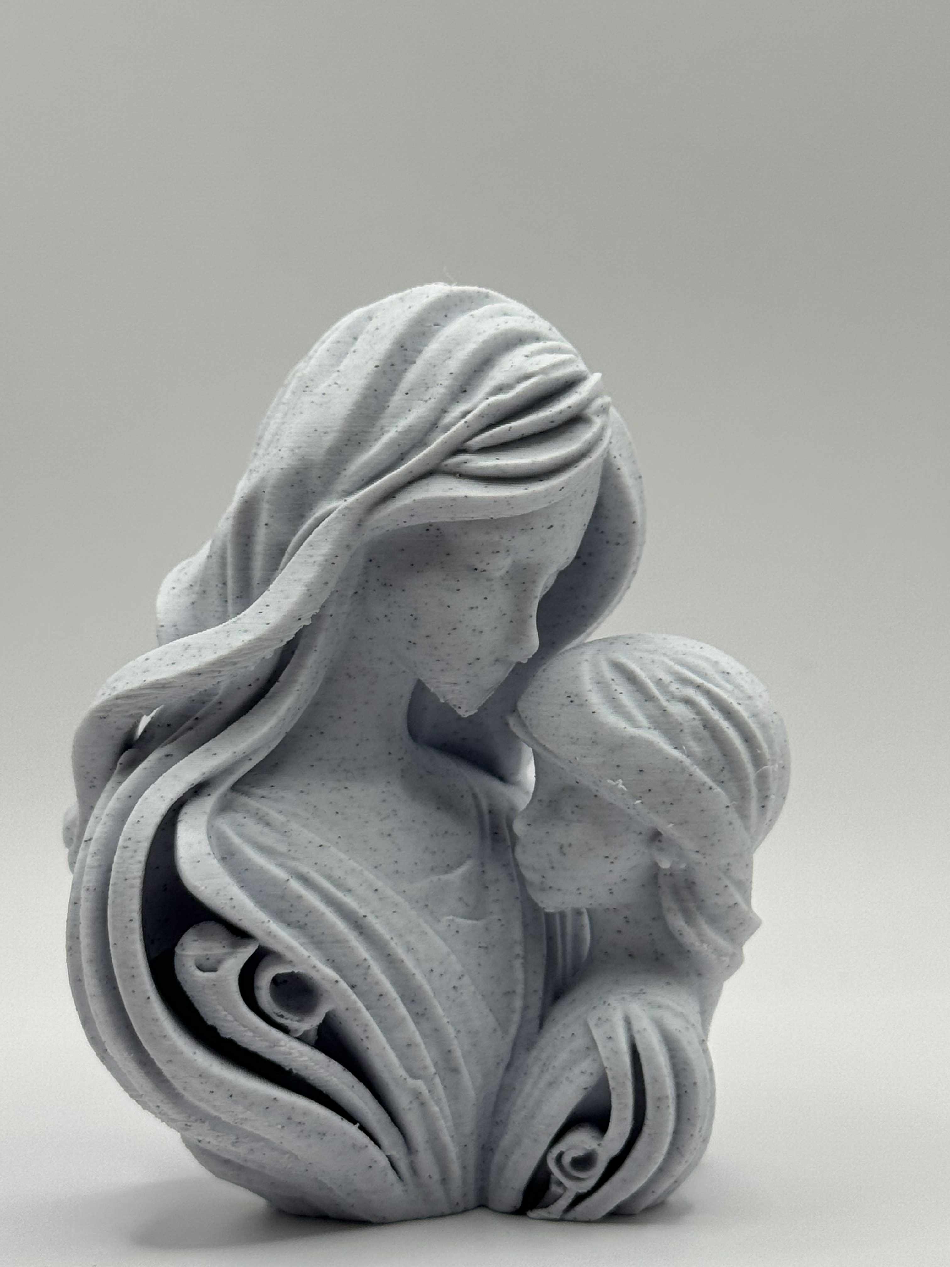 Mor & Datter statuette