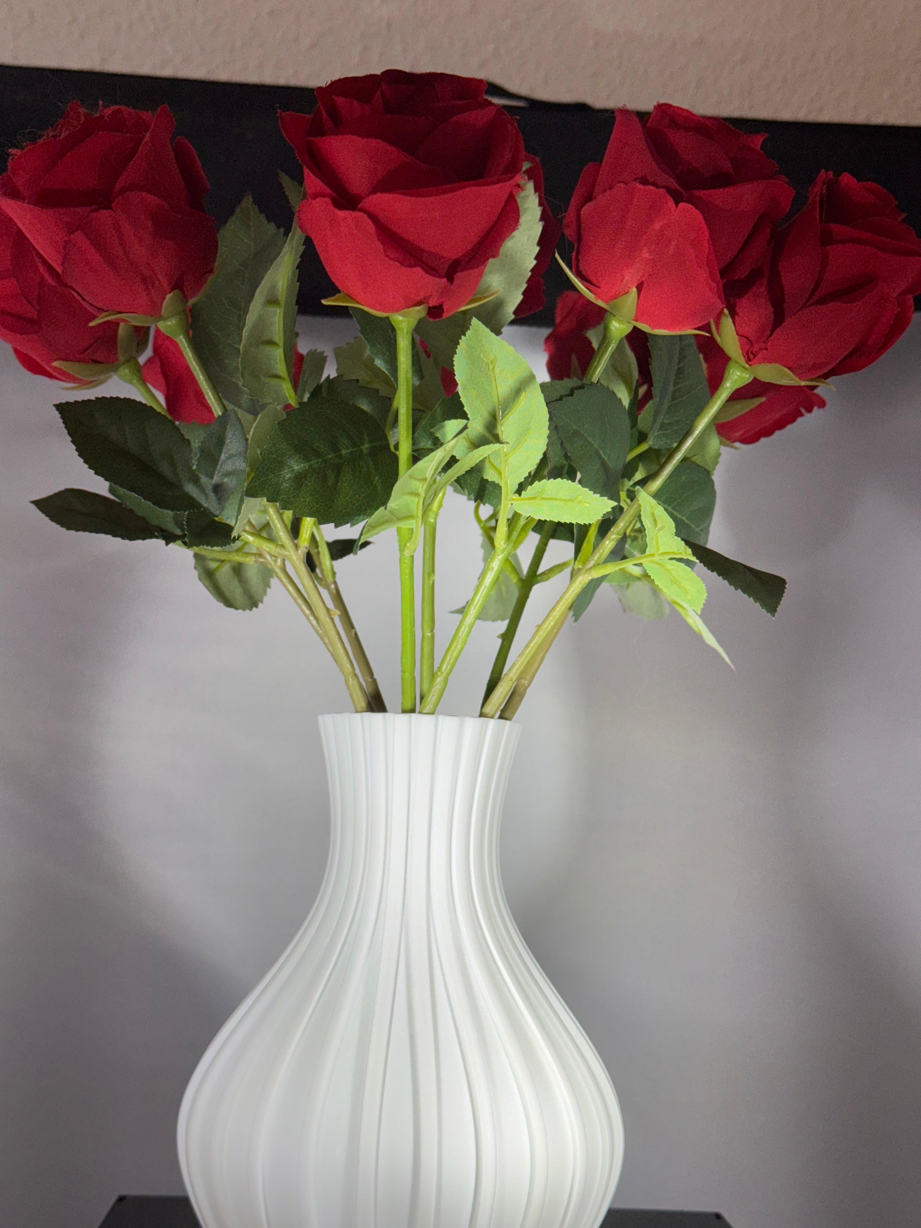 Vase med lige linjer