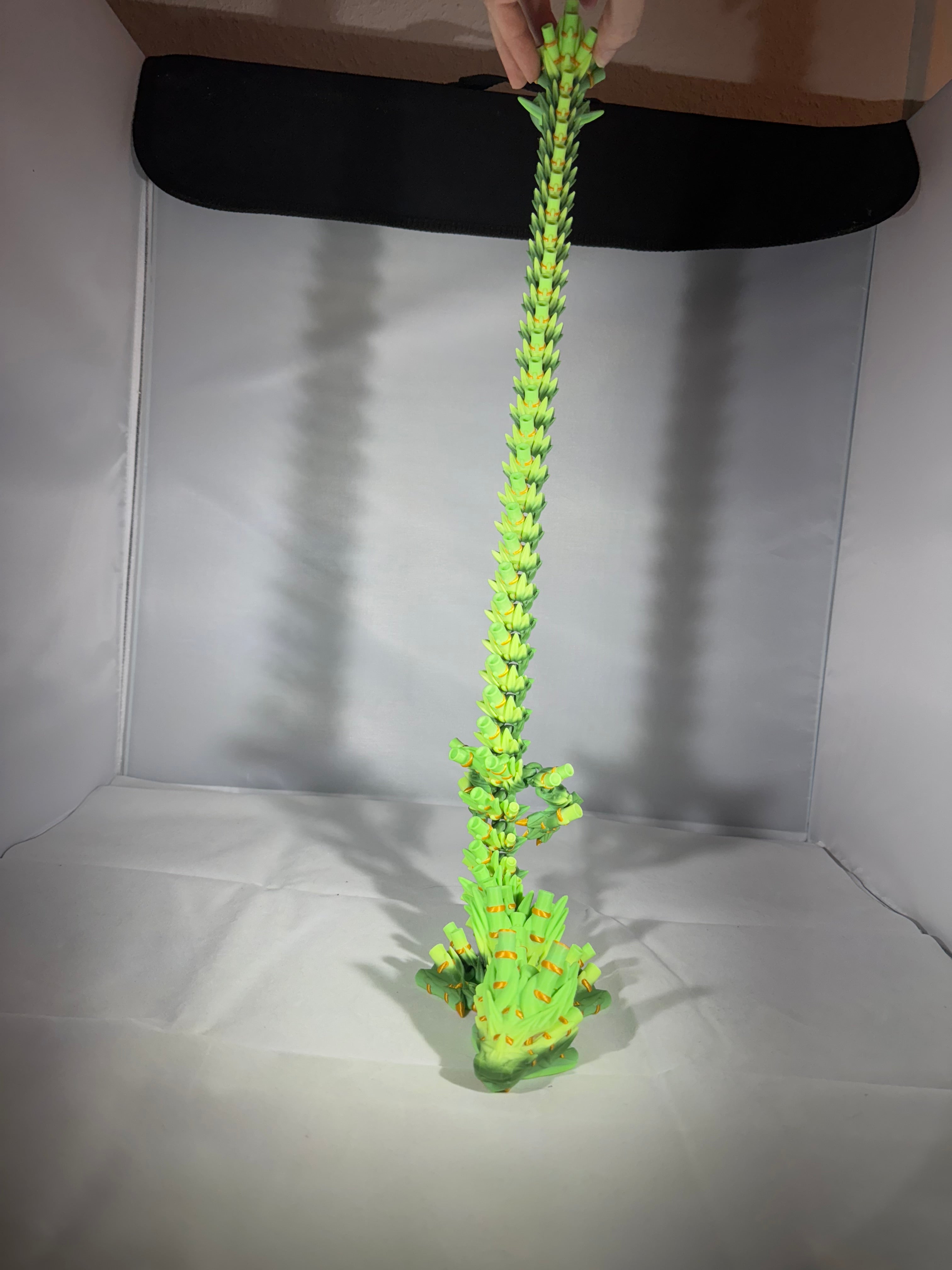 Bambus drage i 3 grønne nyancer og guld