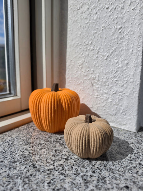 Dekorationsgræskar til Halloween og efterårspynt