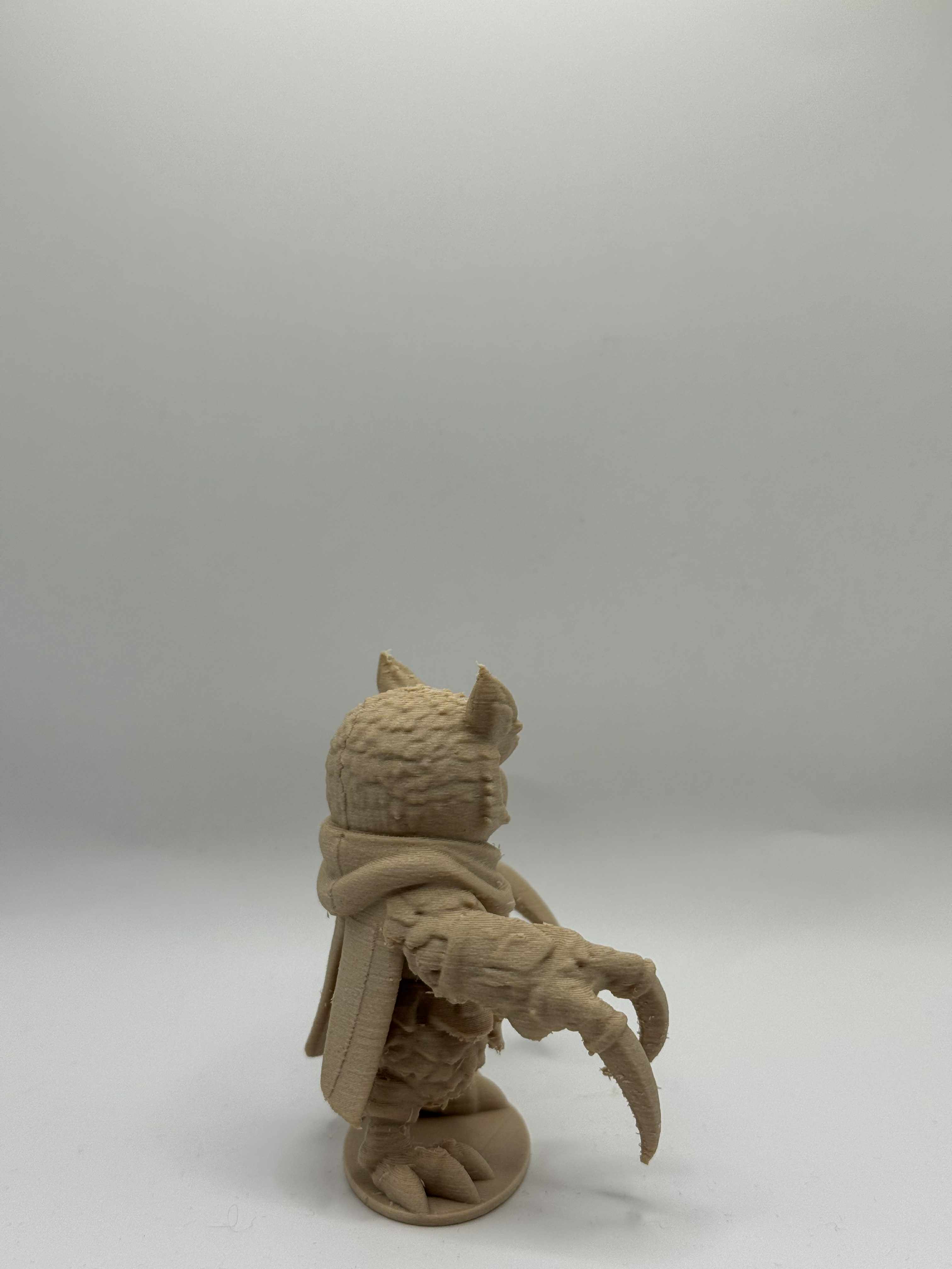 Ugle med lange kløer