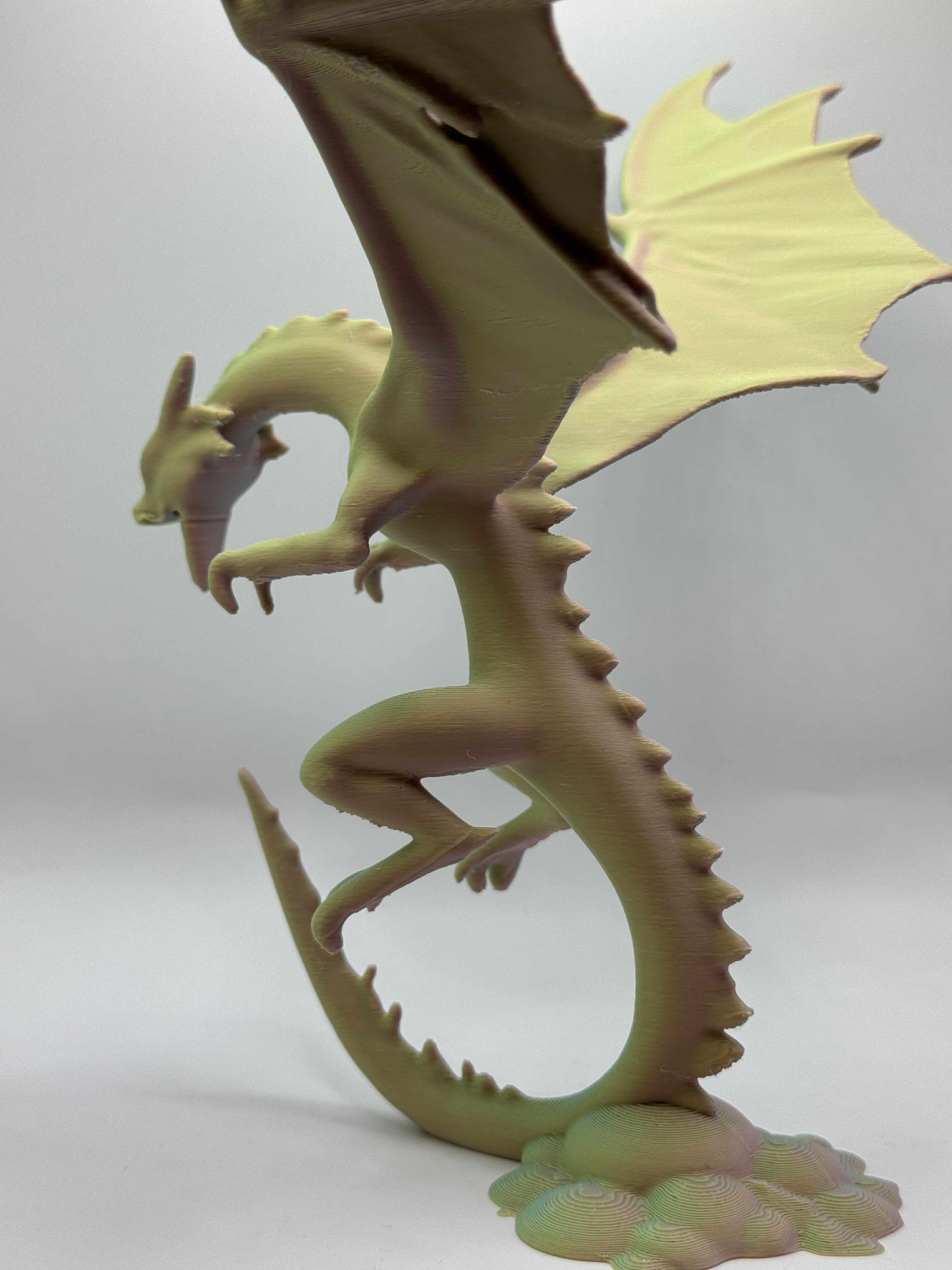 Drage som spyder ild