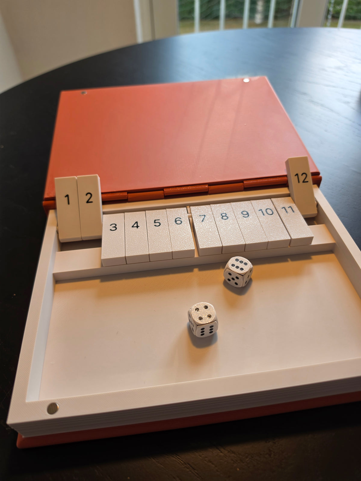 Shut the Box i bogform