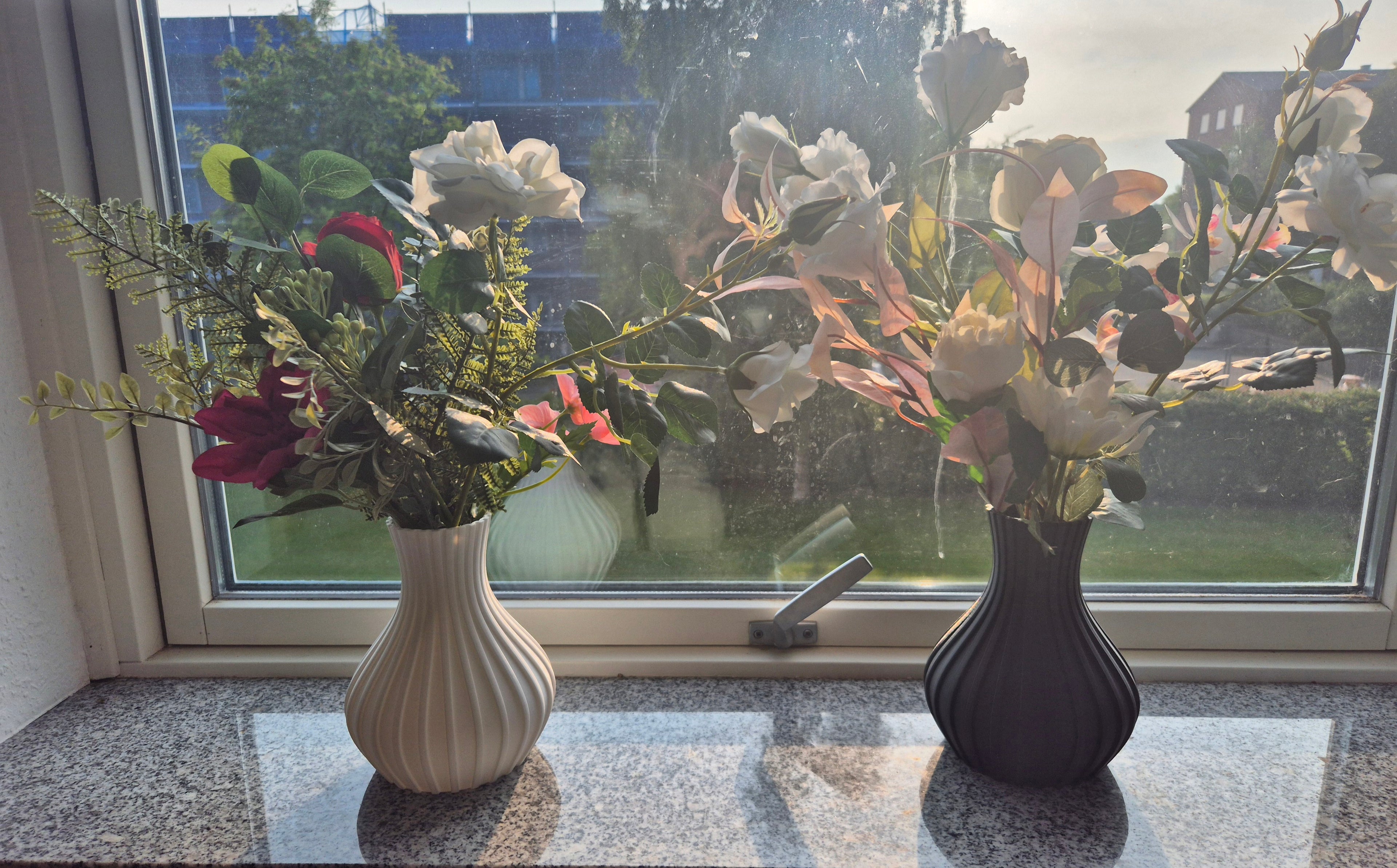 Vase med lige linjer